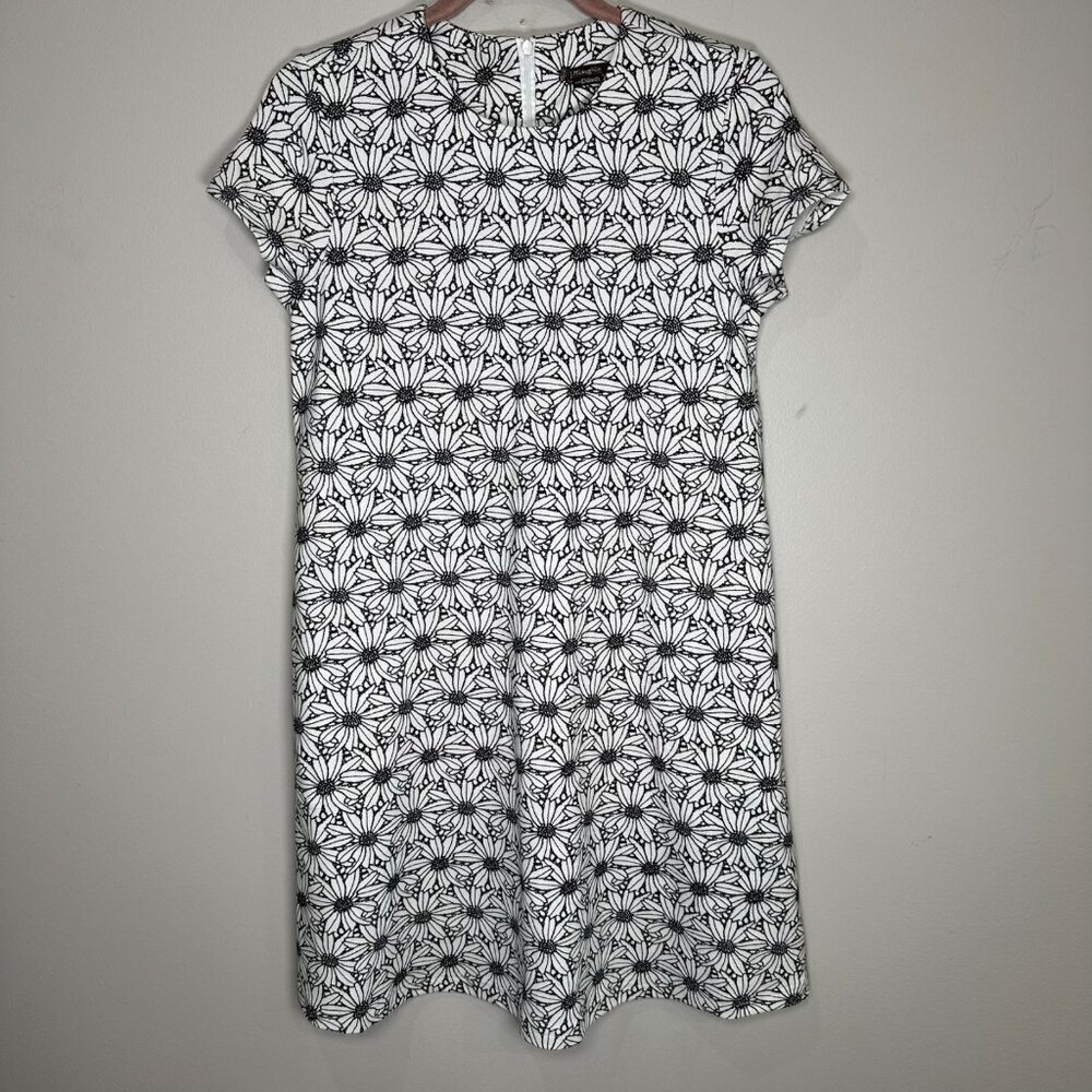 J.McLaughlin Floral Dress size Small Black White Pockets Vacation